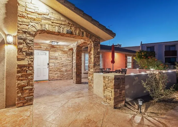 Holiday home New Lakeside Hideaway Game Firepit Lake Havasu City